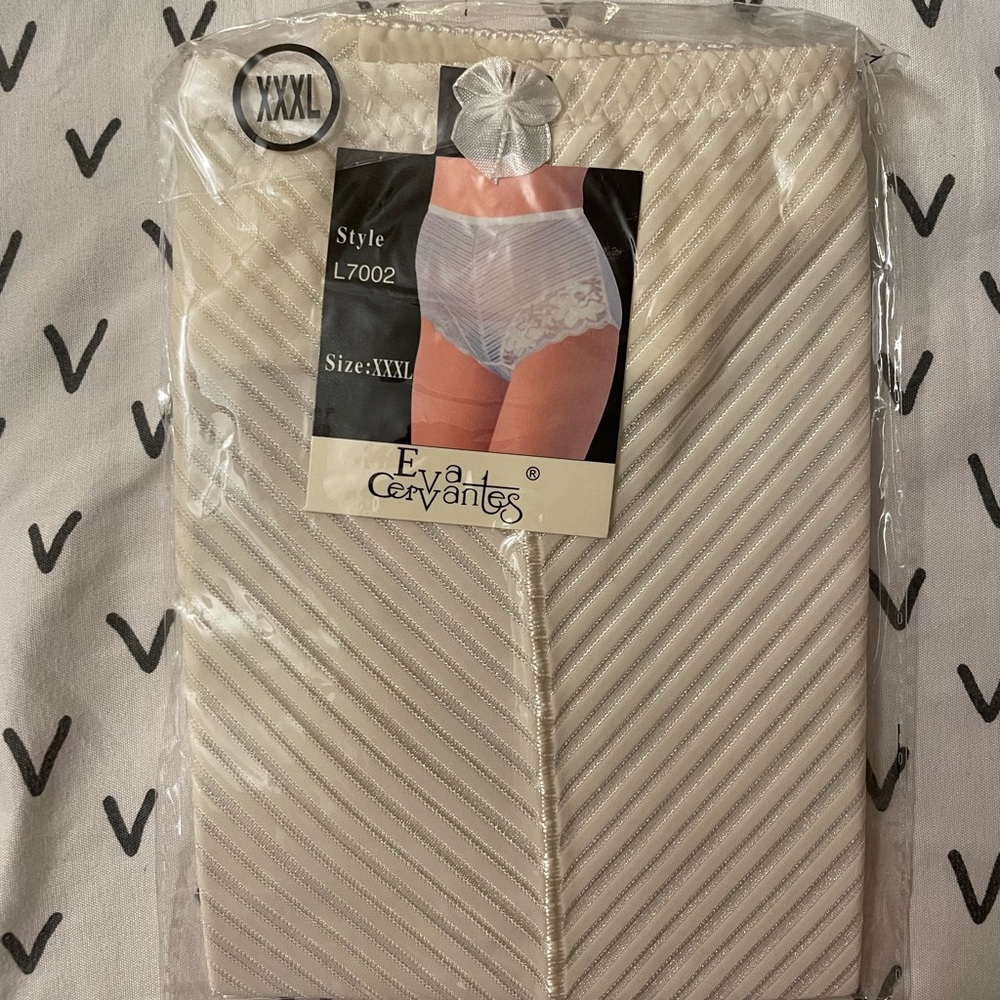 Eva Cervantes panties 
XXXL
2 colors available